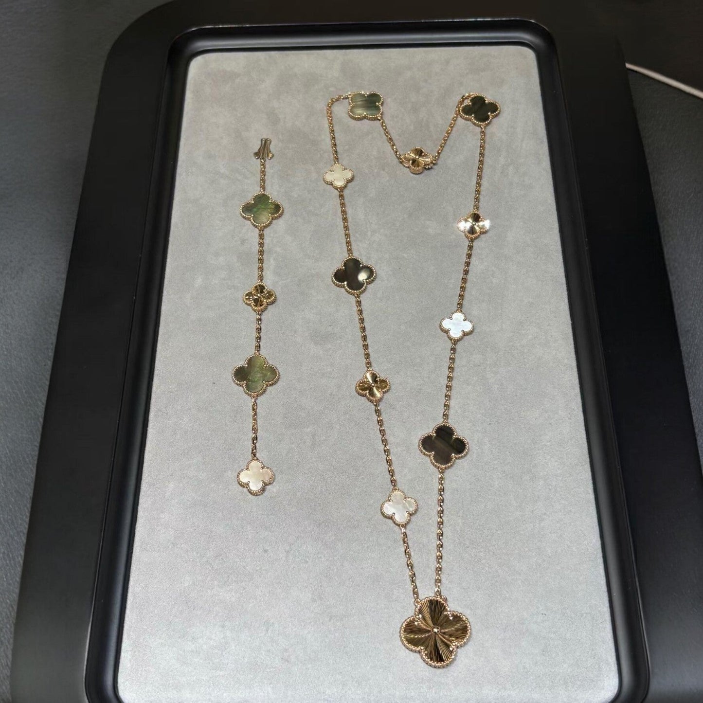 [CharmAmor]DETACHABLE CLOVER 15(11+4) FLOWER ROSE GOLD NECKLACE SET