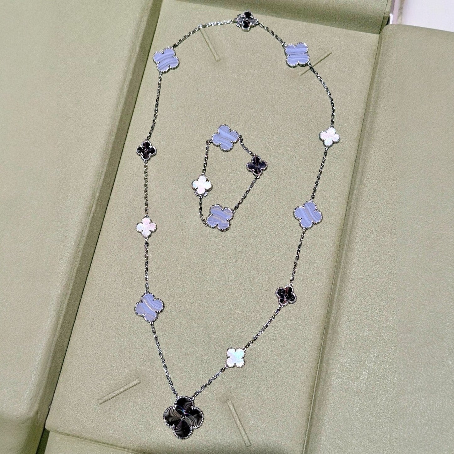 [CharmAmor]DETACHABLE CLOVER 15(11+4) FLOWER SILVER NECKLACE SET