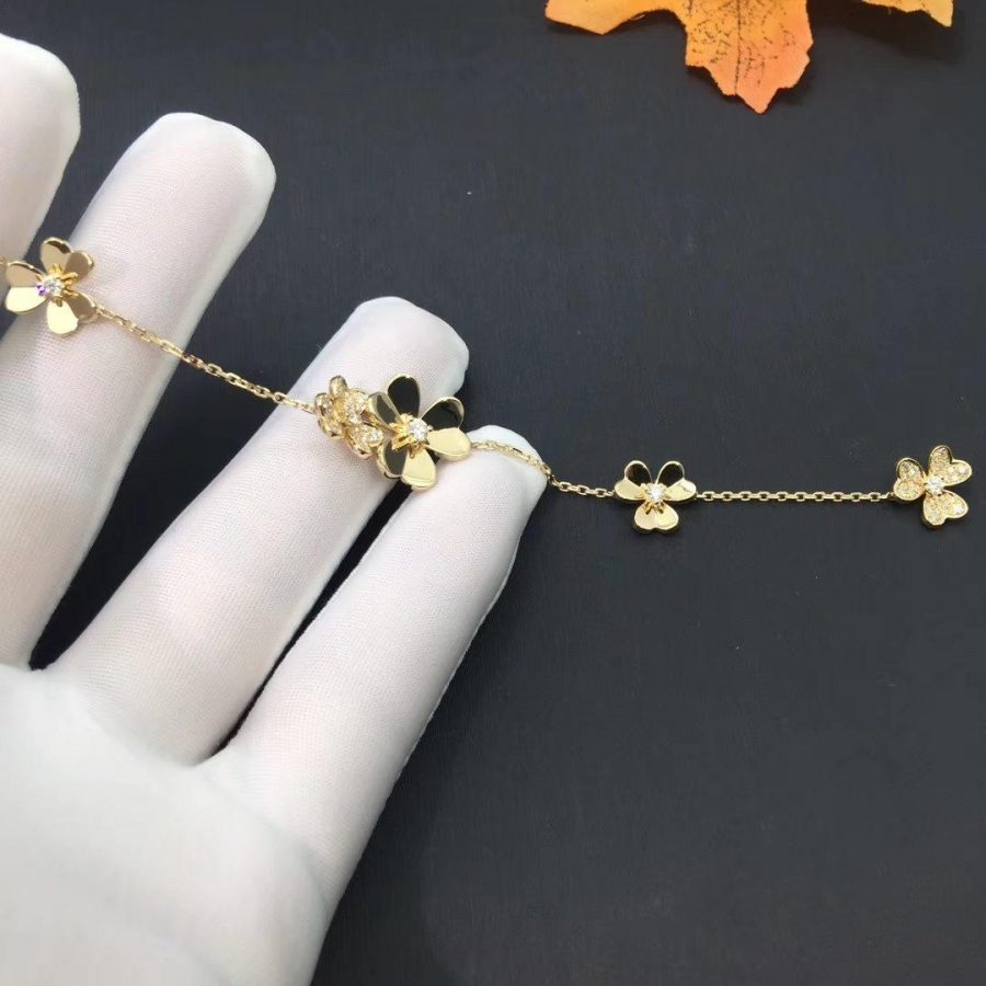 [CharmAmor]FRIVOLE GOLD 5 FLOWERS BRACELET
