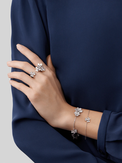 [CharmAmor]FRIVOLE SILVER FLOWER DIAMOND BRACELET