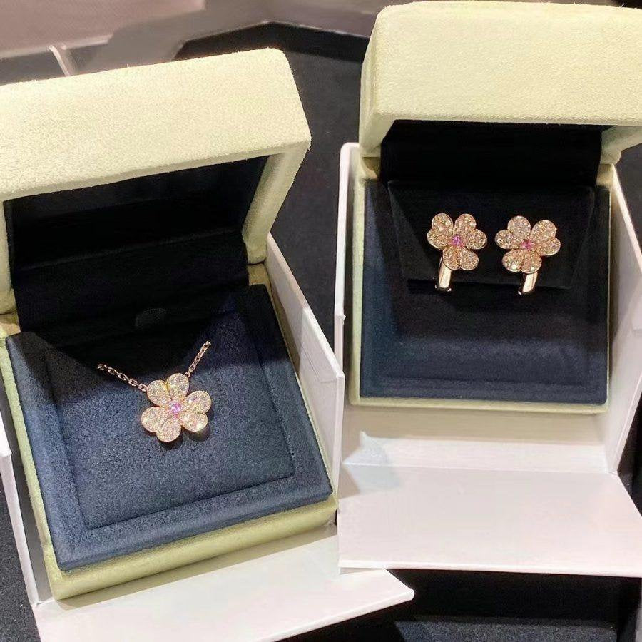 [CharmAmor]FRIVOLE PINK GOLD FLOWER DIAMOND EARRINGS