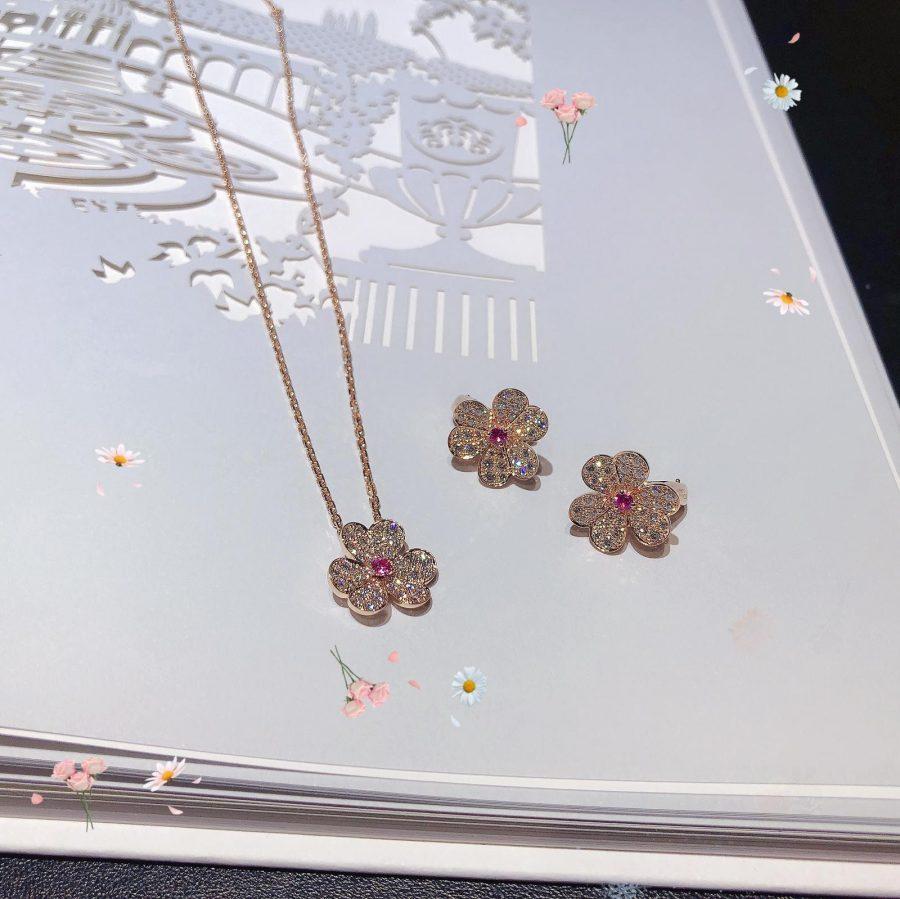 [CharmAmor]FRIVOLE PINK GOLD FLOWER DIAMOND EARRINGS
