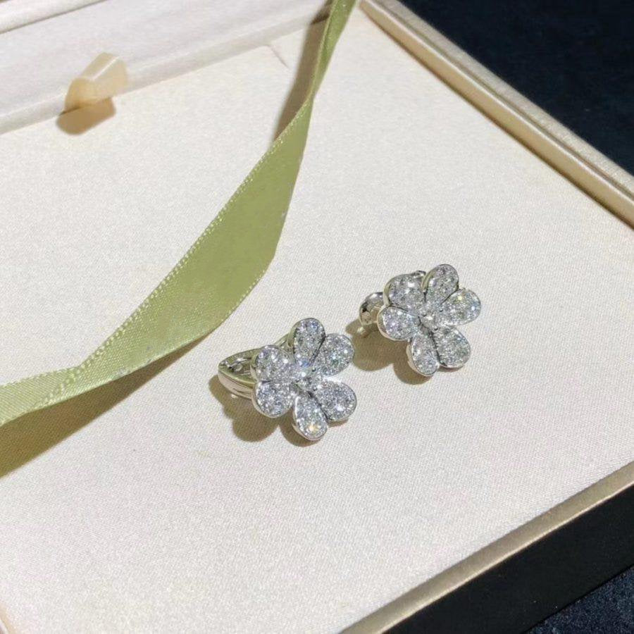 [CharmAmor]FRIVOLE SILVER FLOWER DIAMOND EARRINGS