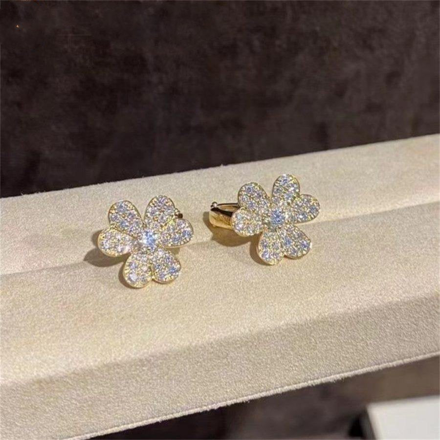 [CharmAmor]FRIVOLE GOLD FLOWER DIAMOND EARRINGS