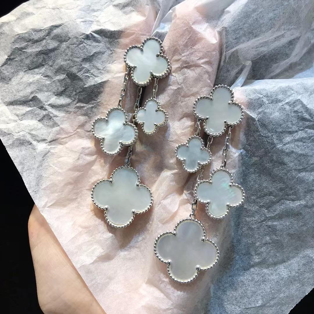 [CharmAmor]CLOVER EARRINGS WHITE MOP 4 MOTIFS SILVER