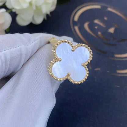 [CharmAmor]CLOVER WHITE MOP RING