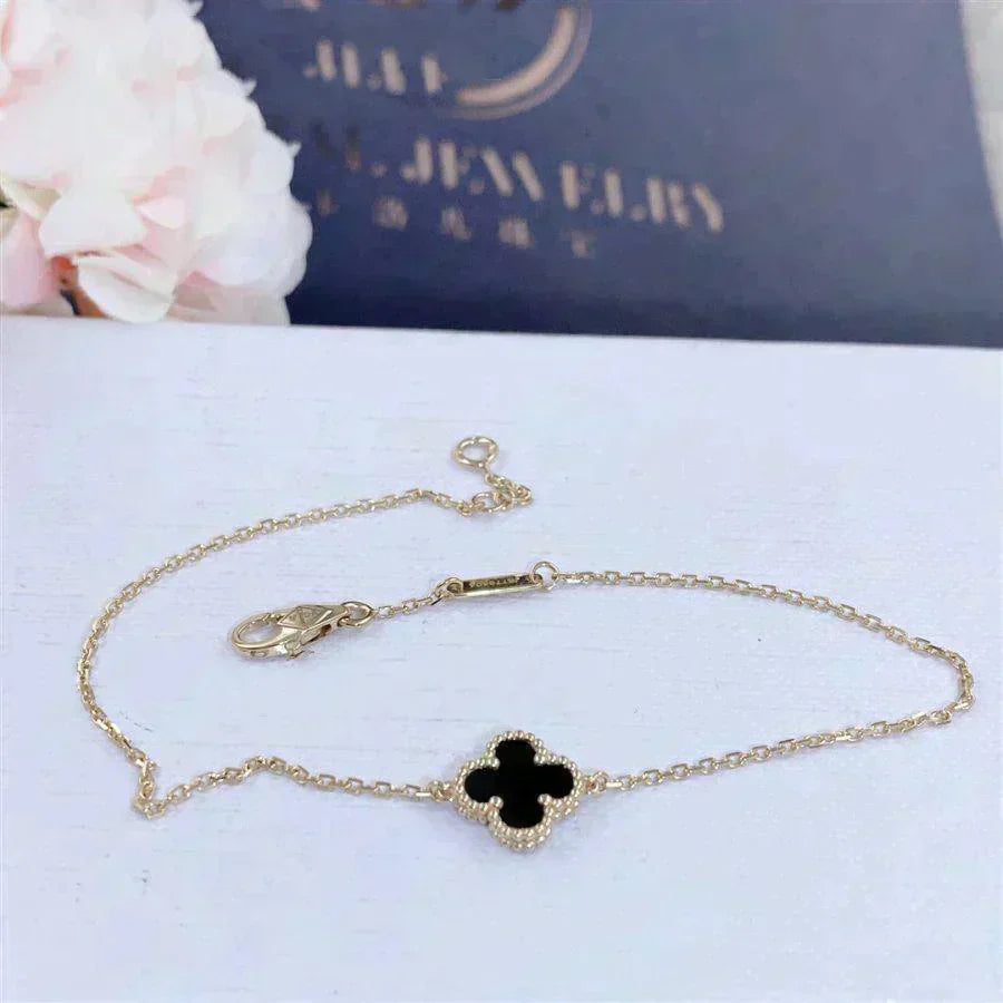 [CharmAmor]CLOVER ONYX SINGLE FLOWER BRACELET