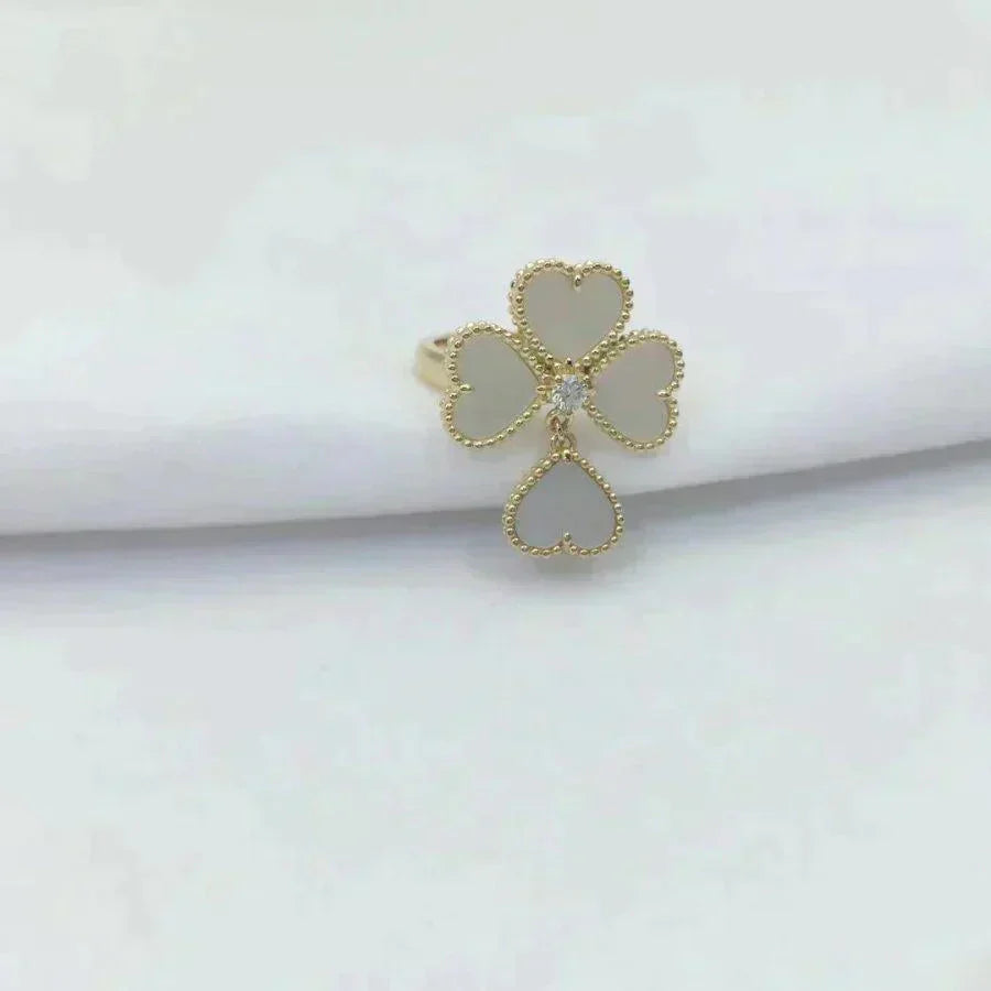[CharmAmor]SWEET CLOVER WHITE MOP RING