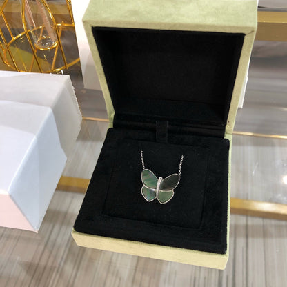 [CharmAmor]LARGE BUTTERFLY SILVER PENDANT DIAMOND NECKLACE