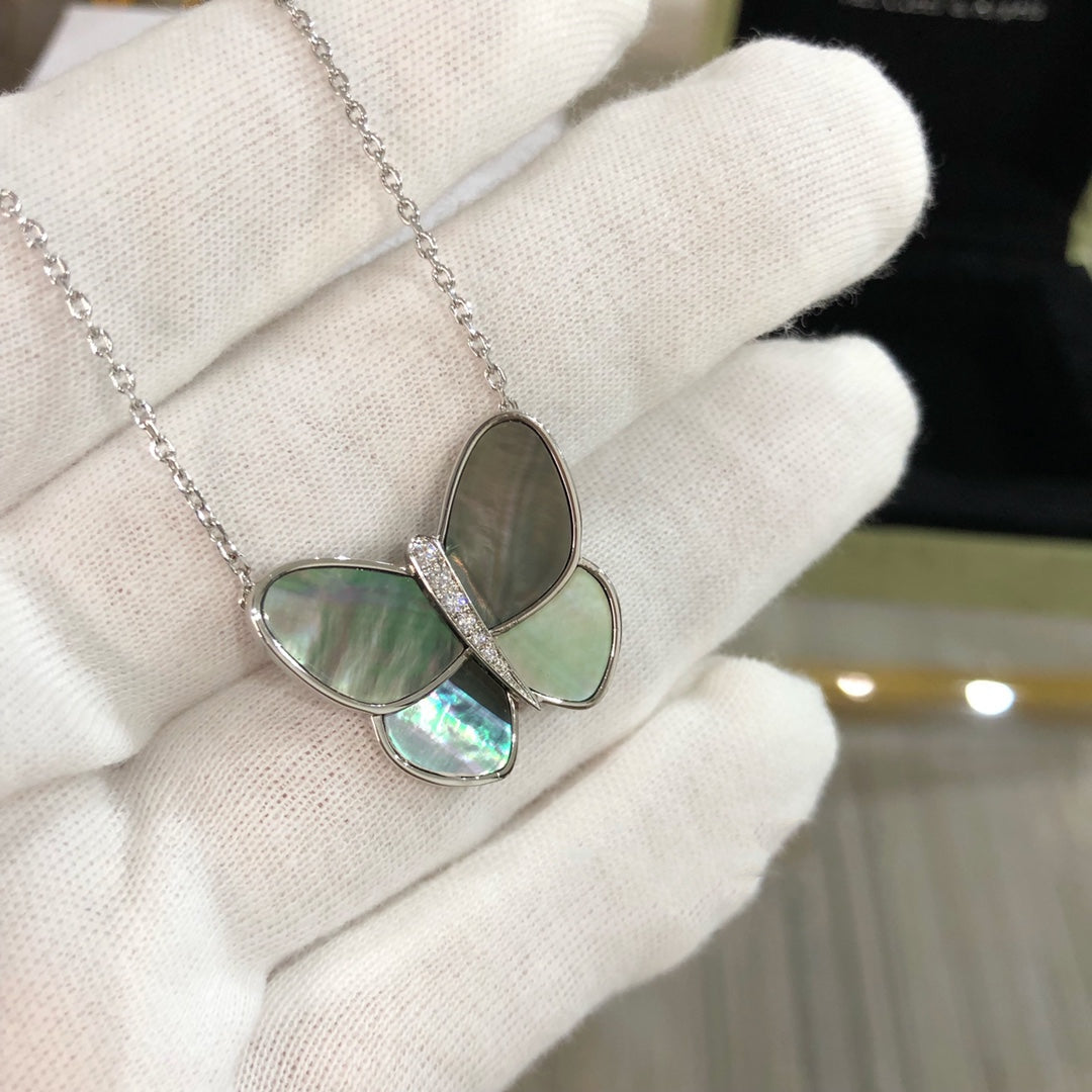 [CharmAmor]LARGE BUTTERFLY SILVER PENDANT DIAMOND NECKLACE