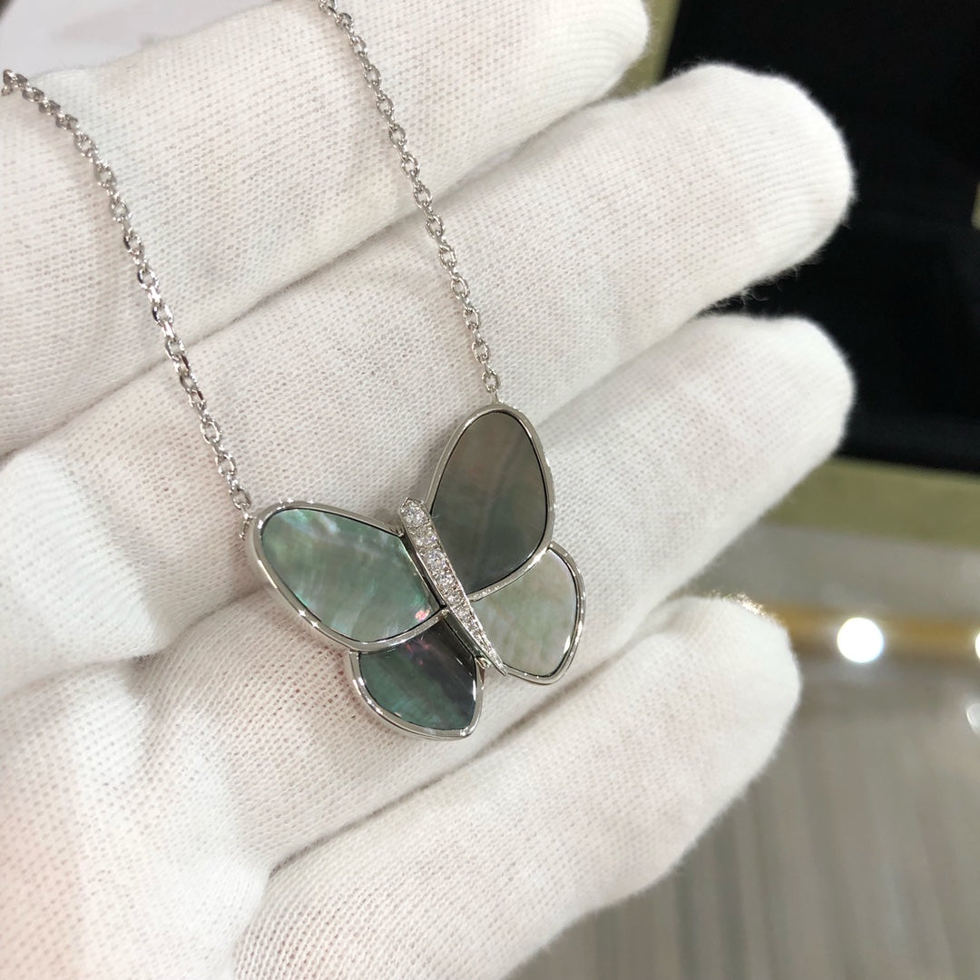 [CharmAmor]LARGE BUTTERFLY SILVER PENDANT DIAMOND NECKLACE