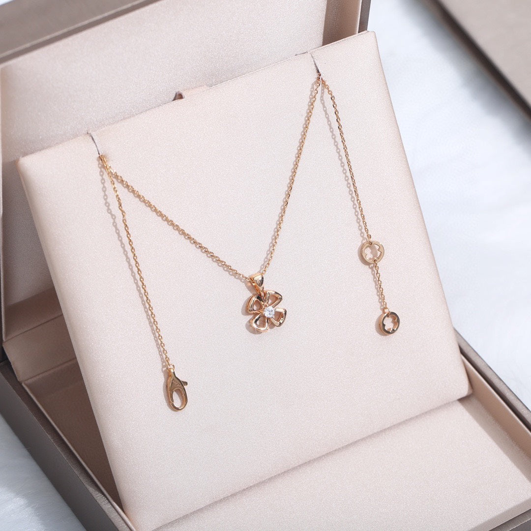 [CharmAmor]FIOREVER NECKLACE DIAMOND CENTER