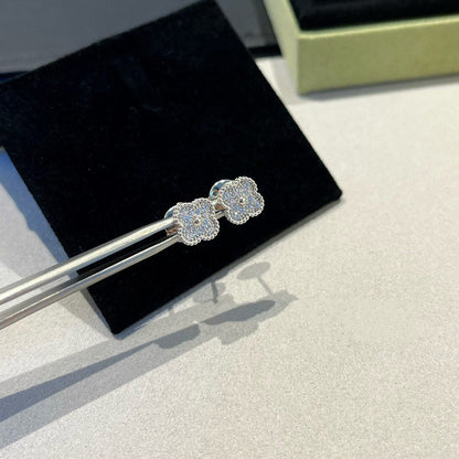 [CharmAmor]CLOVER MINI DIAMOND STUD EARRINGS