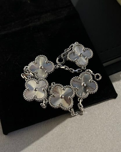 [CharmAmor]CLOVER SILVER 5 MOTIFS BRACELET