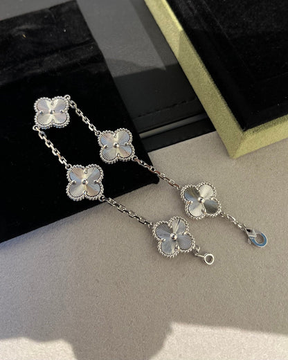 [CharmAmor]CLOVER SILVER 5 MOTIFS BRACELET