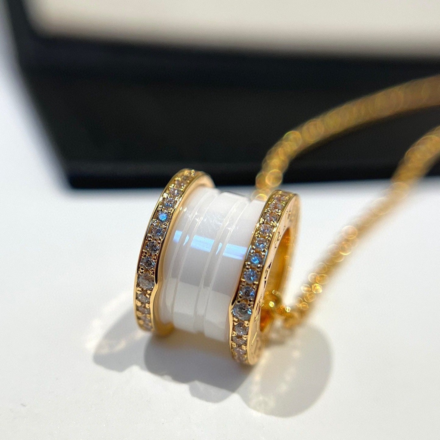 [CharmAmor]ZERO 1 WHITE CERAMIC DIAMOND PINK GOLD NECKLACE
